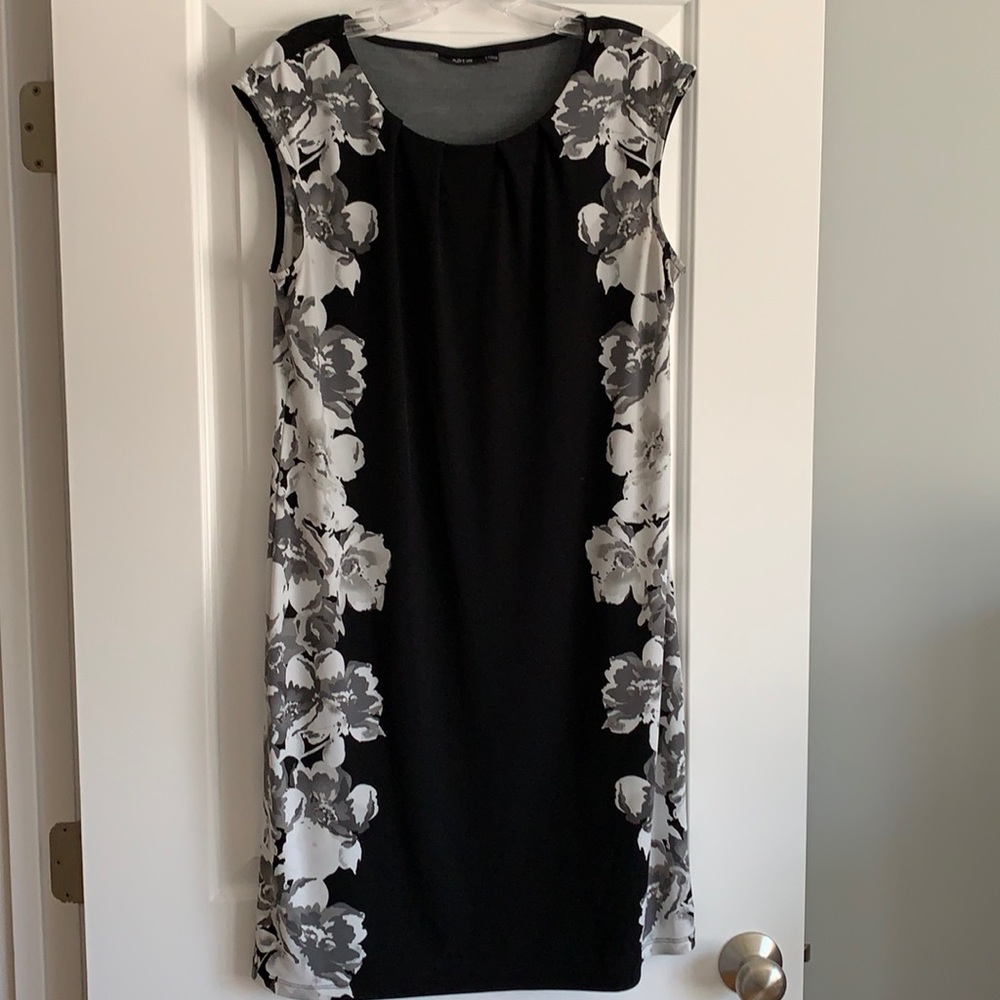 Apt 9 sheath dress